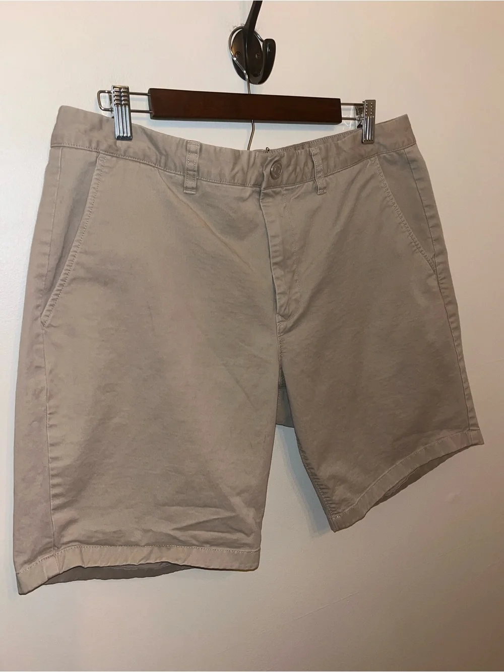 Bonobos Chino Shorts Mens Size 36 Tan Cotton Flat Front Outdoor Fishing EUC